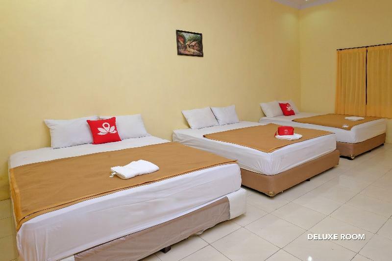 Zen Rooms B Walk Batu Маланг Екстериор снимка