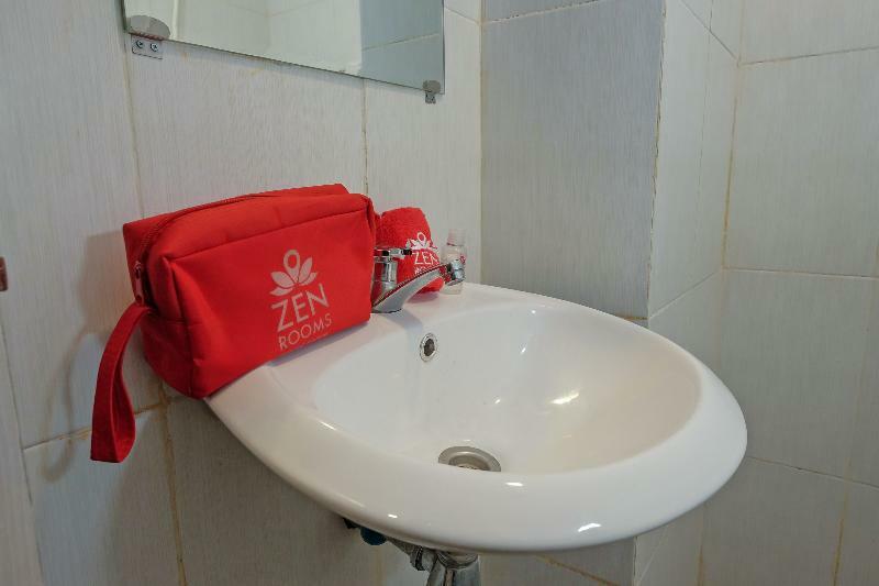 Zen Rooms B Walk Batu Маланг Екстериор снимка